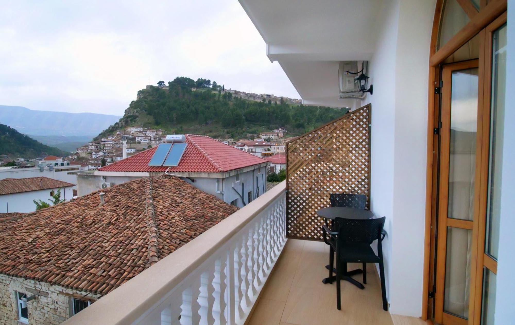 Malasi Bed & Breakfast *